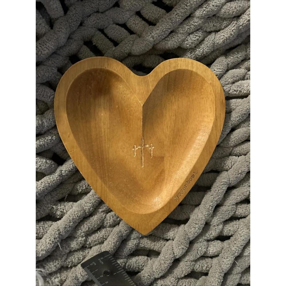 Handcrafted Wooden Heart Shaped Prayer Bowl  Beautiful Gift Religious 3 Crosses - Picture 9 of 9